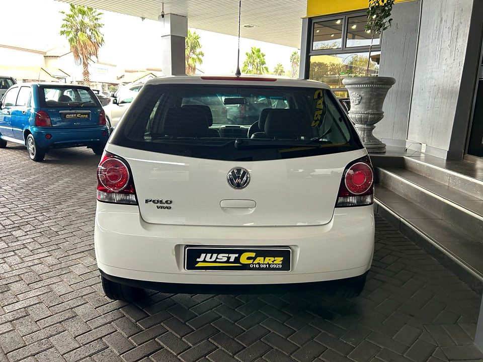 
								Volkswagen Polo Vivo 2013 full									