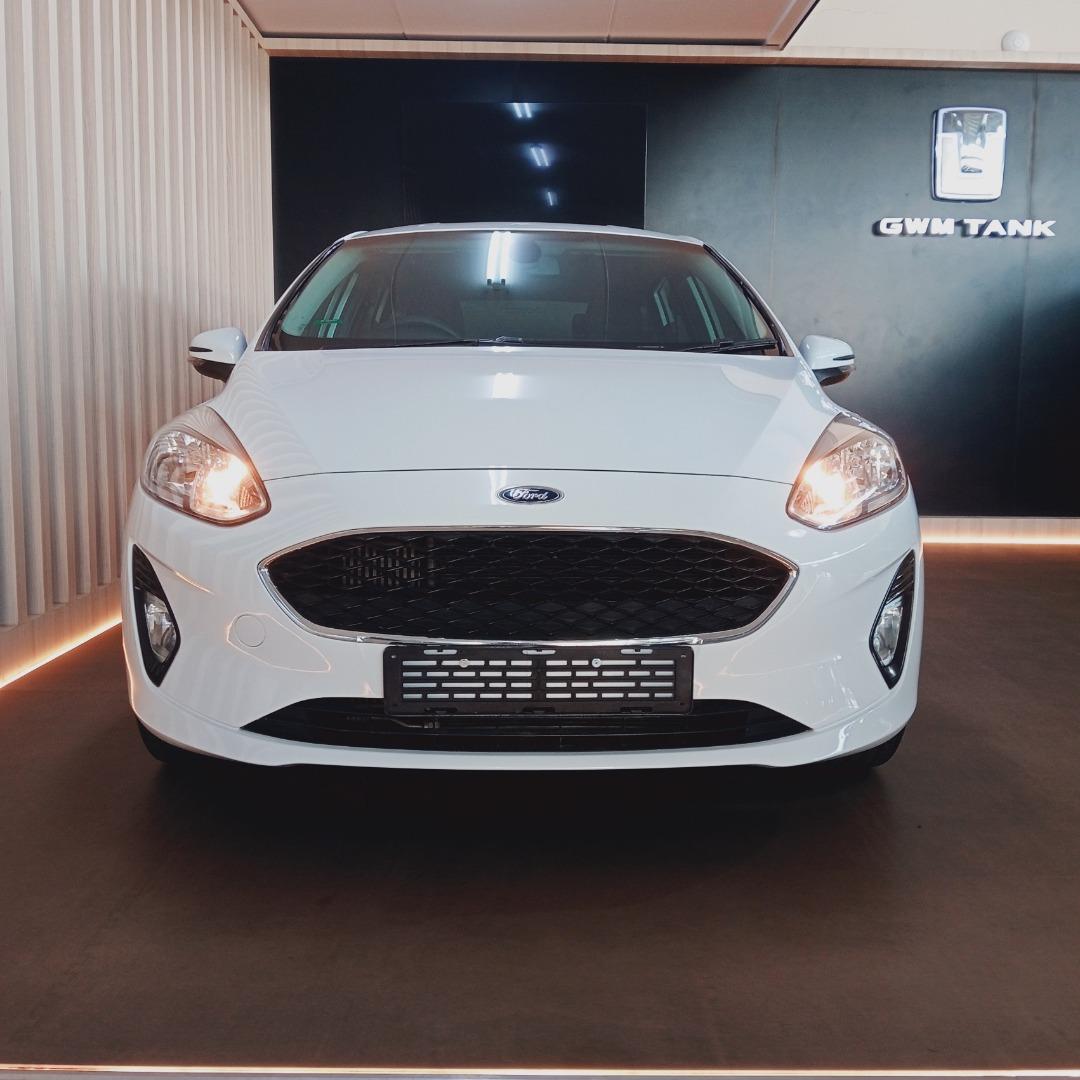 
								Ford Fiesta 2018 full									