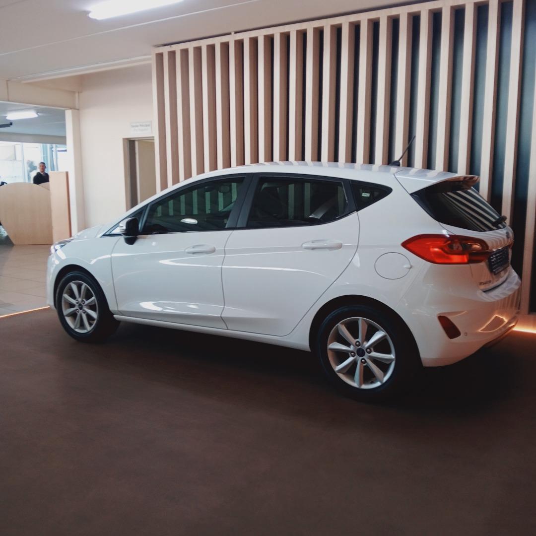 
								Ford Fiesta 2018 full									