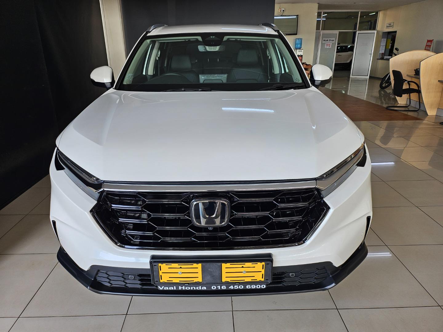 
								Honda CR-V 2025 full									