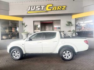 Mitsubishi Triton 2014