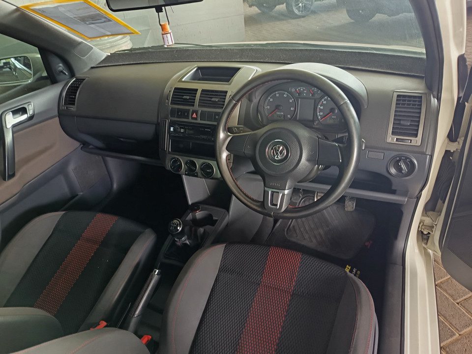 
								Volkswagen Polo Vivo 2011 full									