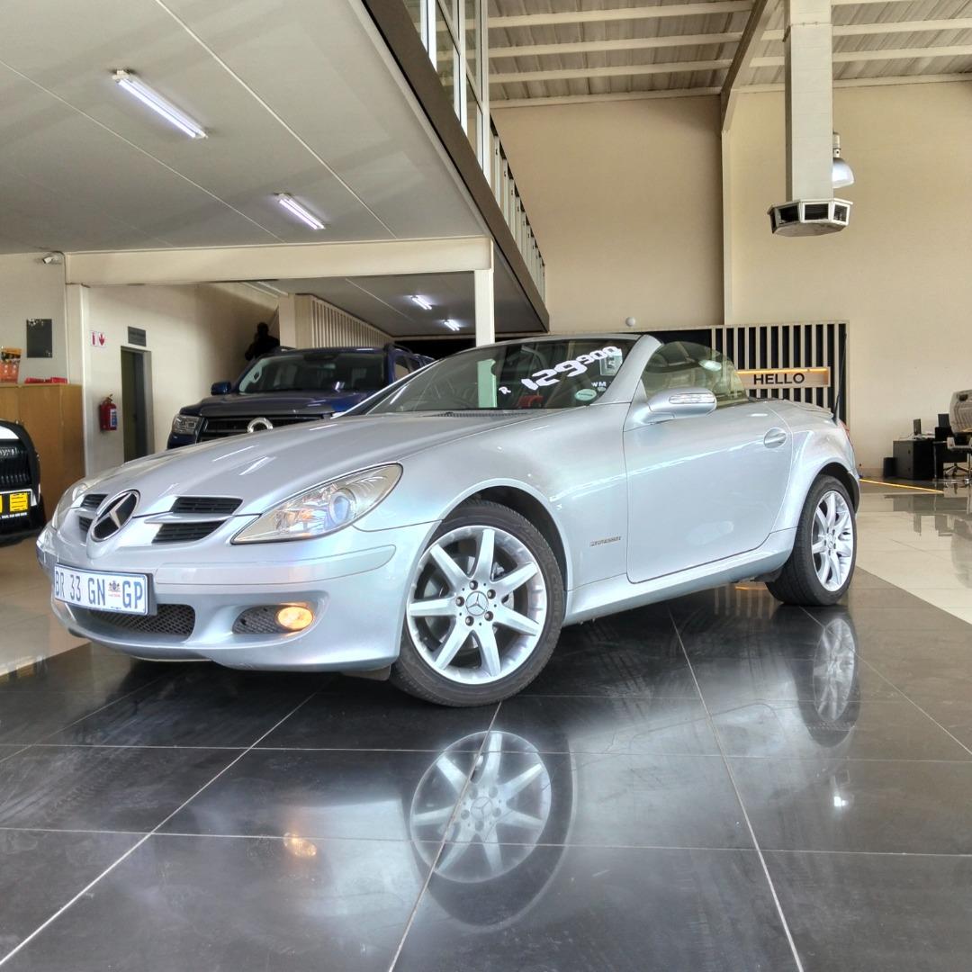 
								Mercedes-Benz SLK 200 2004 full									