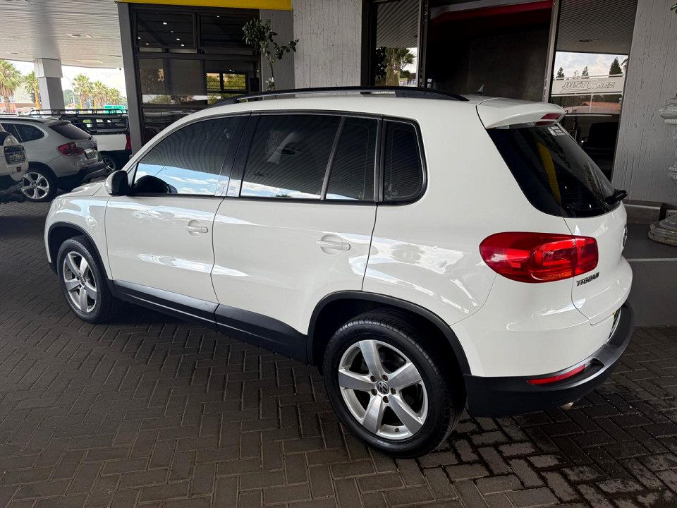 
								Volkswagen Tiguan 2013 full									