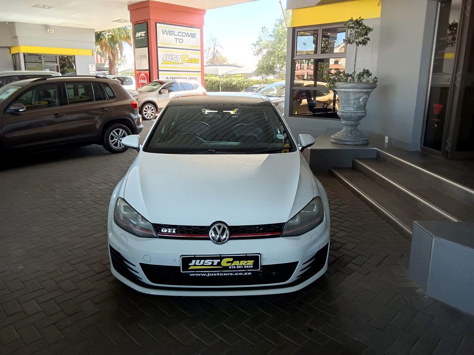 
								Volkswagen Golf VII 2013 full									