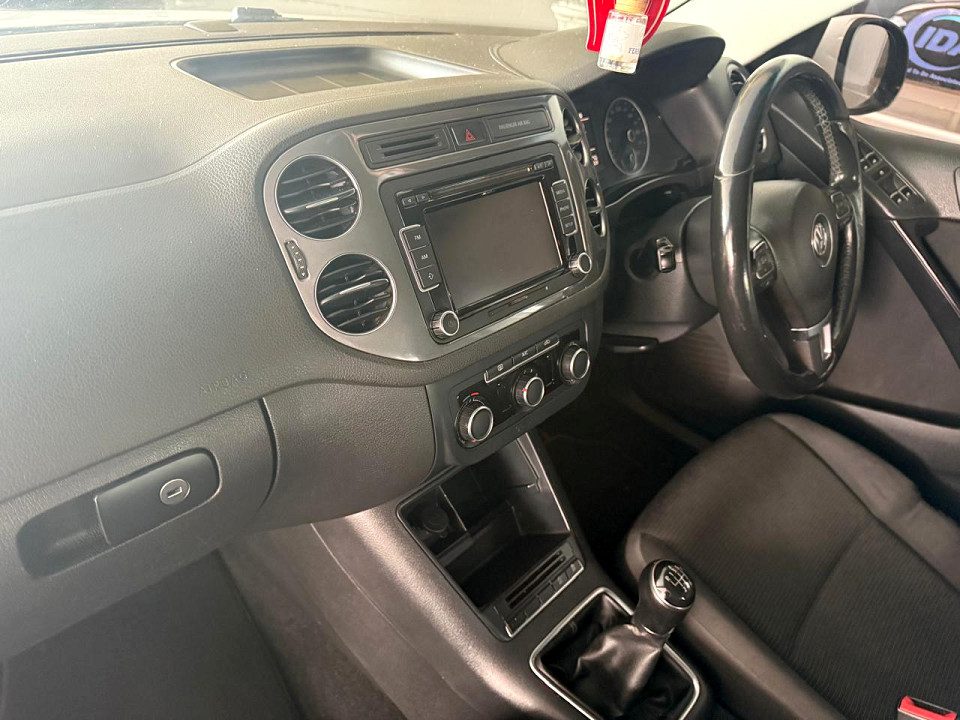 
								Volkswagen Tiguan 2013 full									