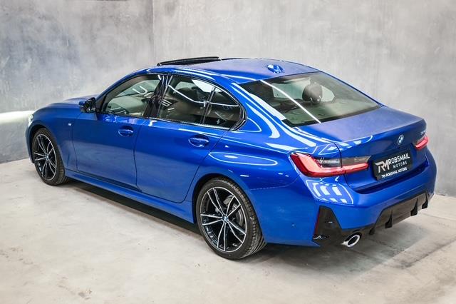 
								BMW 3 Series 2024 full									