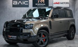 Land Rover Defender 2021