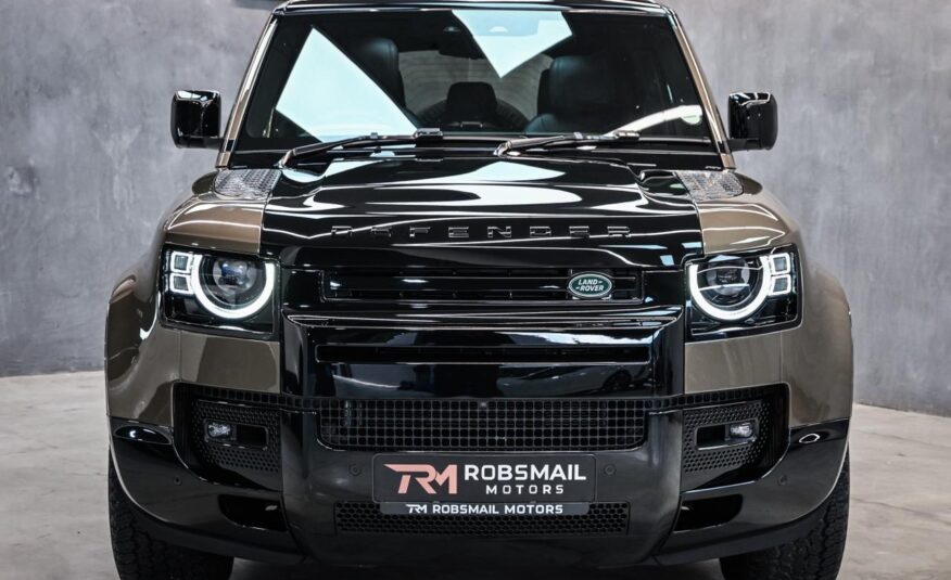 
								Land Rover Defender 2021 full									