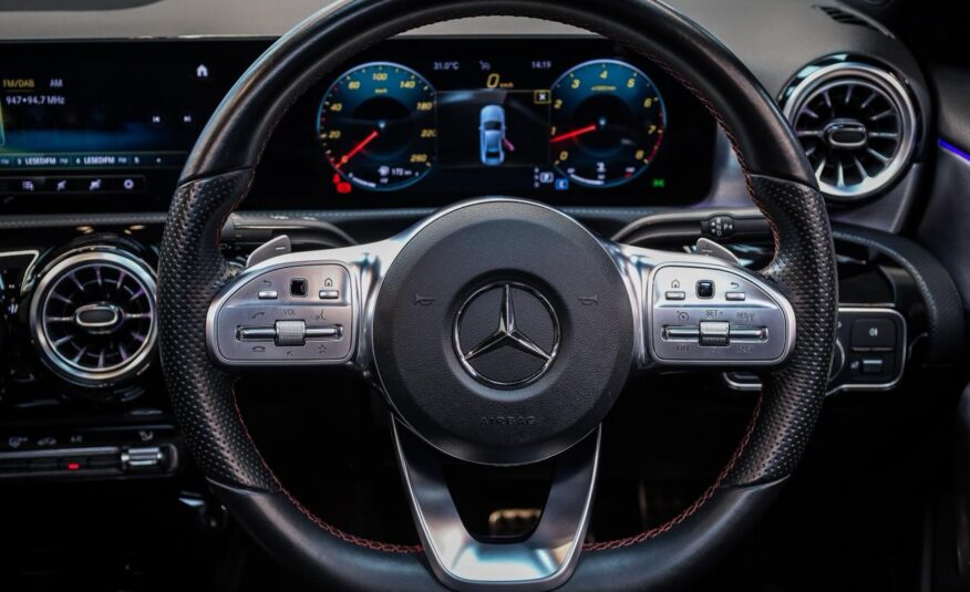 
								Mercedes-Benz A-Class 2022 full									