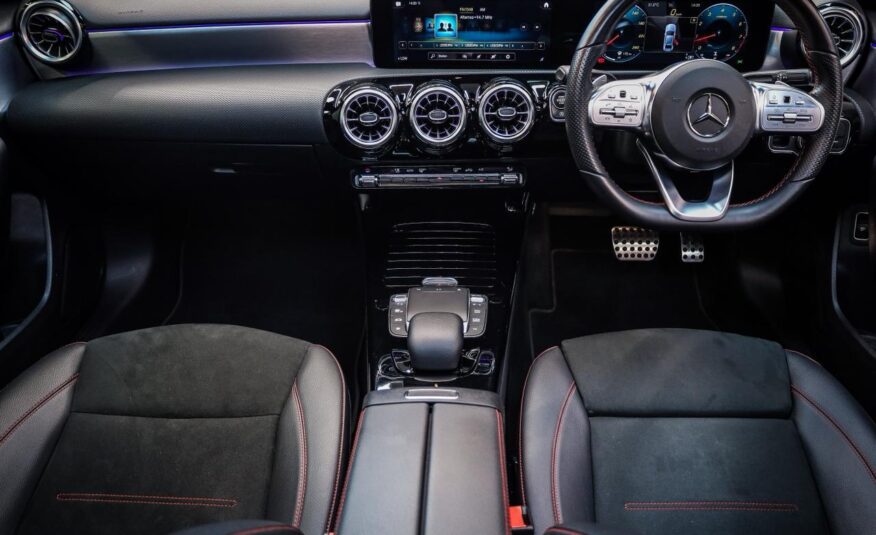 
								Mercedes-Benz A-Class 2022 full									