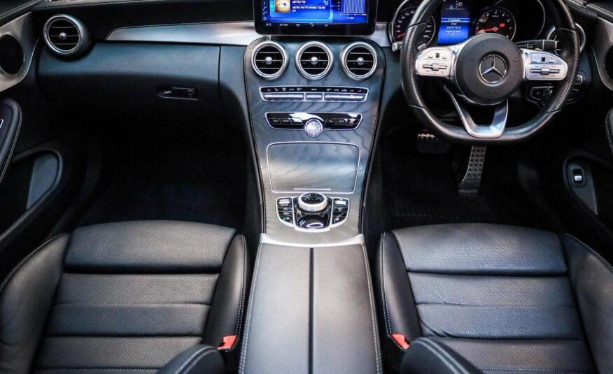 
								Mercedes-Benz C-Class 2022 full									