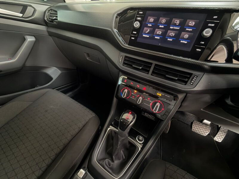 
								Volkswagen T-Cross 2020 full									