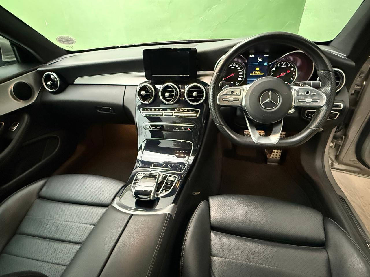 
								Mercedes-Benz C 200 2019 full									