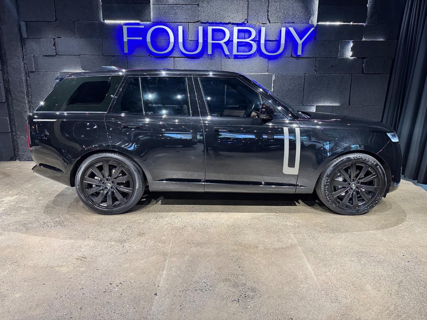 
								Land Rover Range Rover 2023 full									