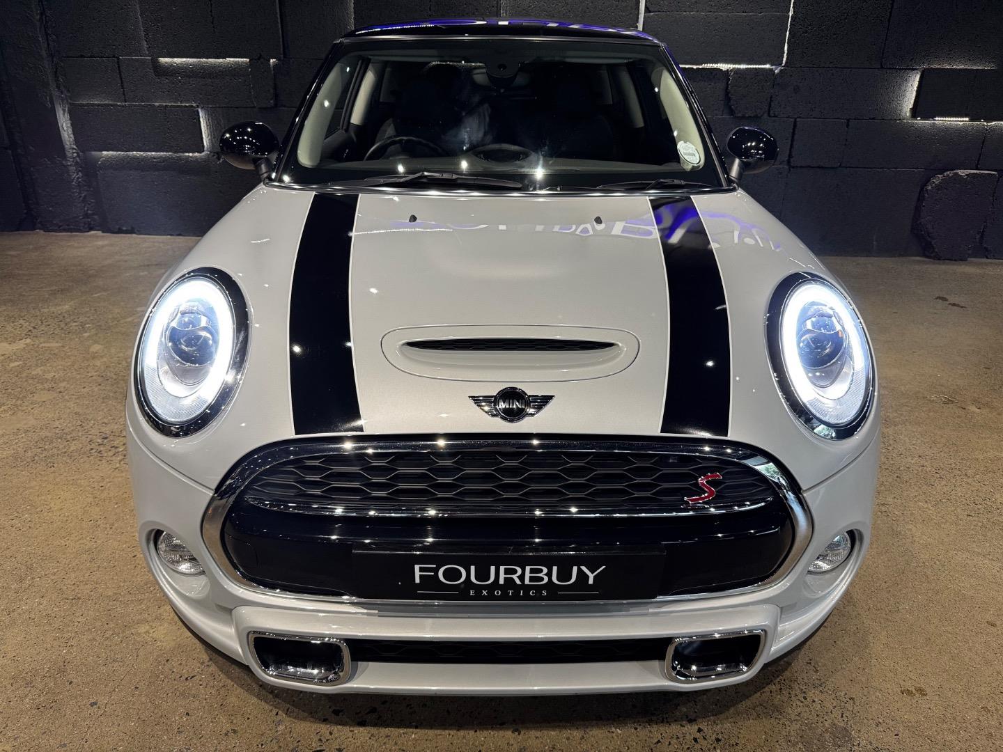 
								Mini Cooper 2015 full									