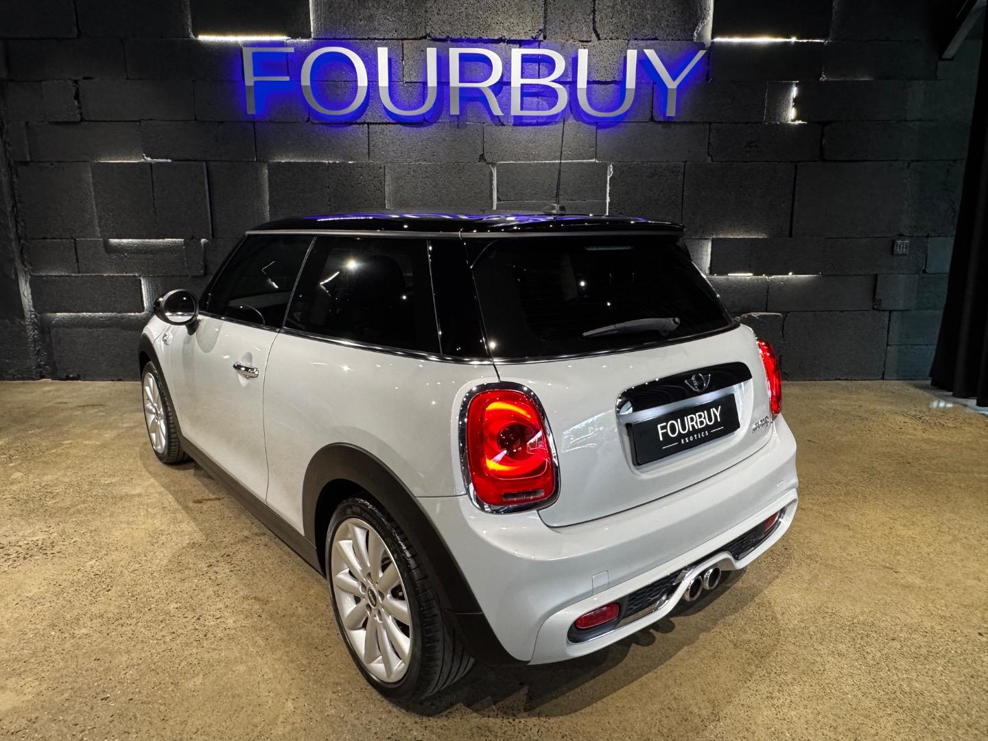 
								Mini Cooper 2015 full									