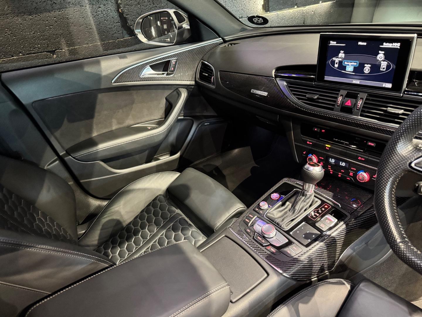 
								Audi RS6 2016 full									