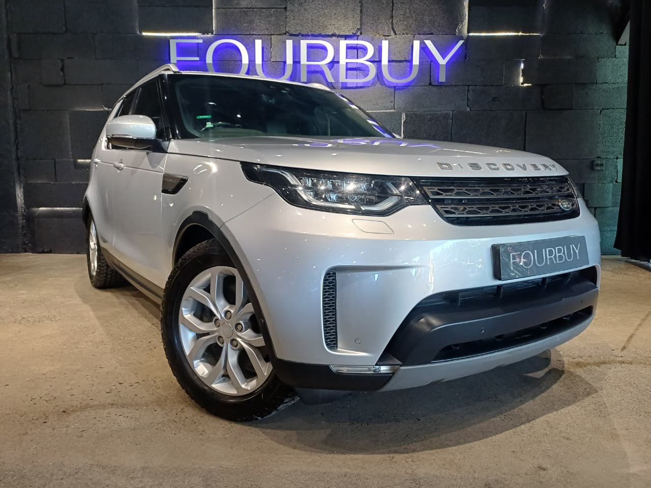 Land Rover Discovery 2018